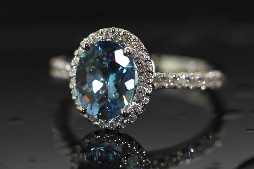 Aquamarine oval shaped diamond