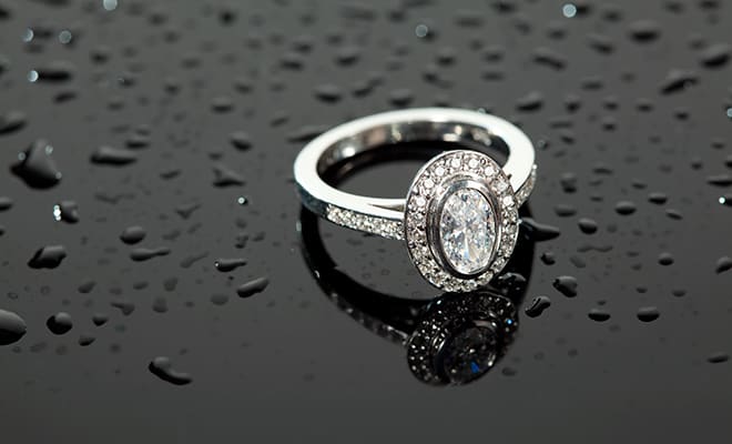 The 'Oval' shaped diamond ring