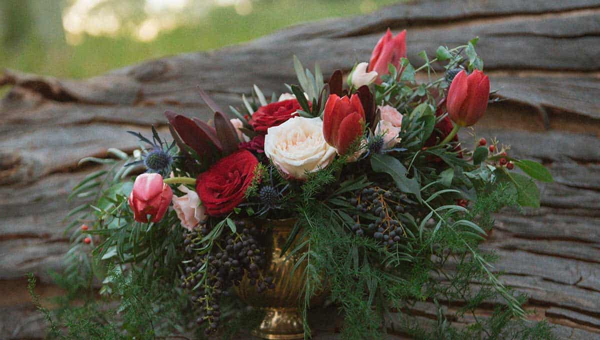 florals for a woodland wedding