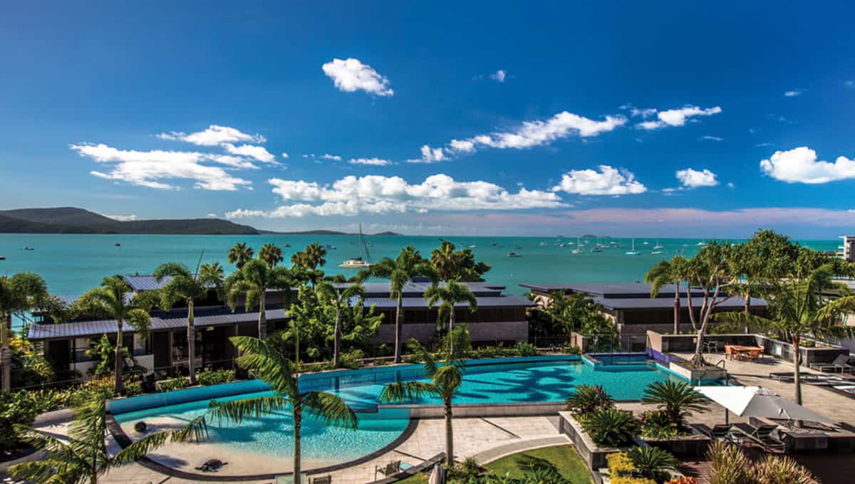 luxury for lovers airlie beach accommodation for honeymoons